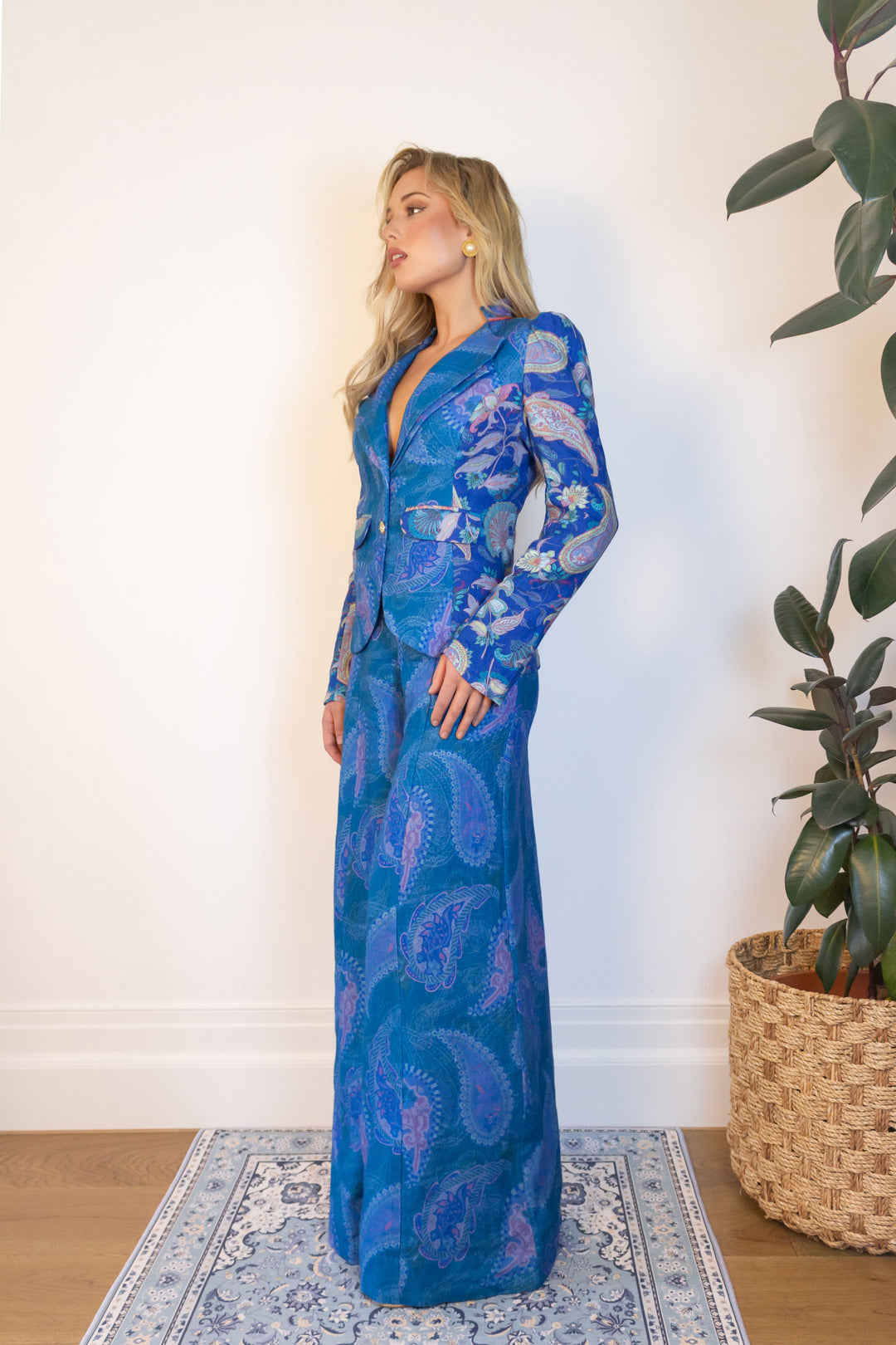 Double Lapel Blazer in Blue Florentine