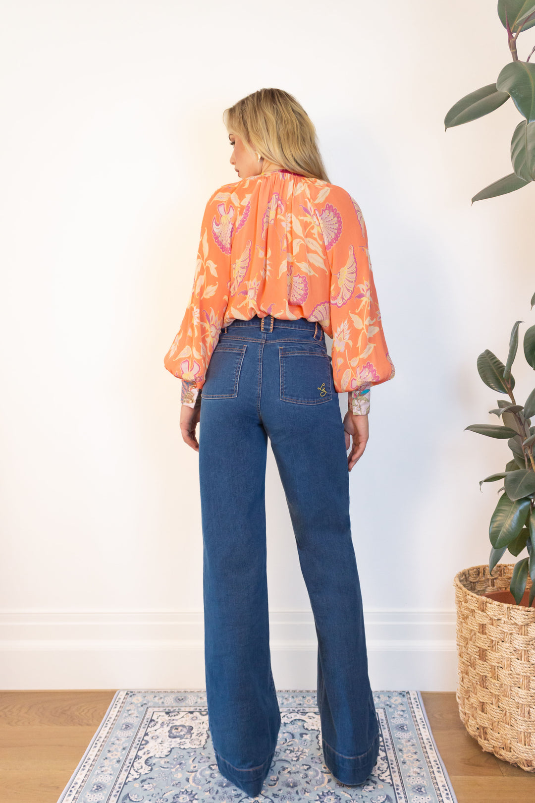 Long Sleeve Raglan Blouse in Pumpkin Florentine