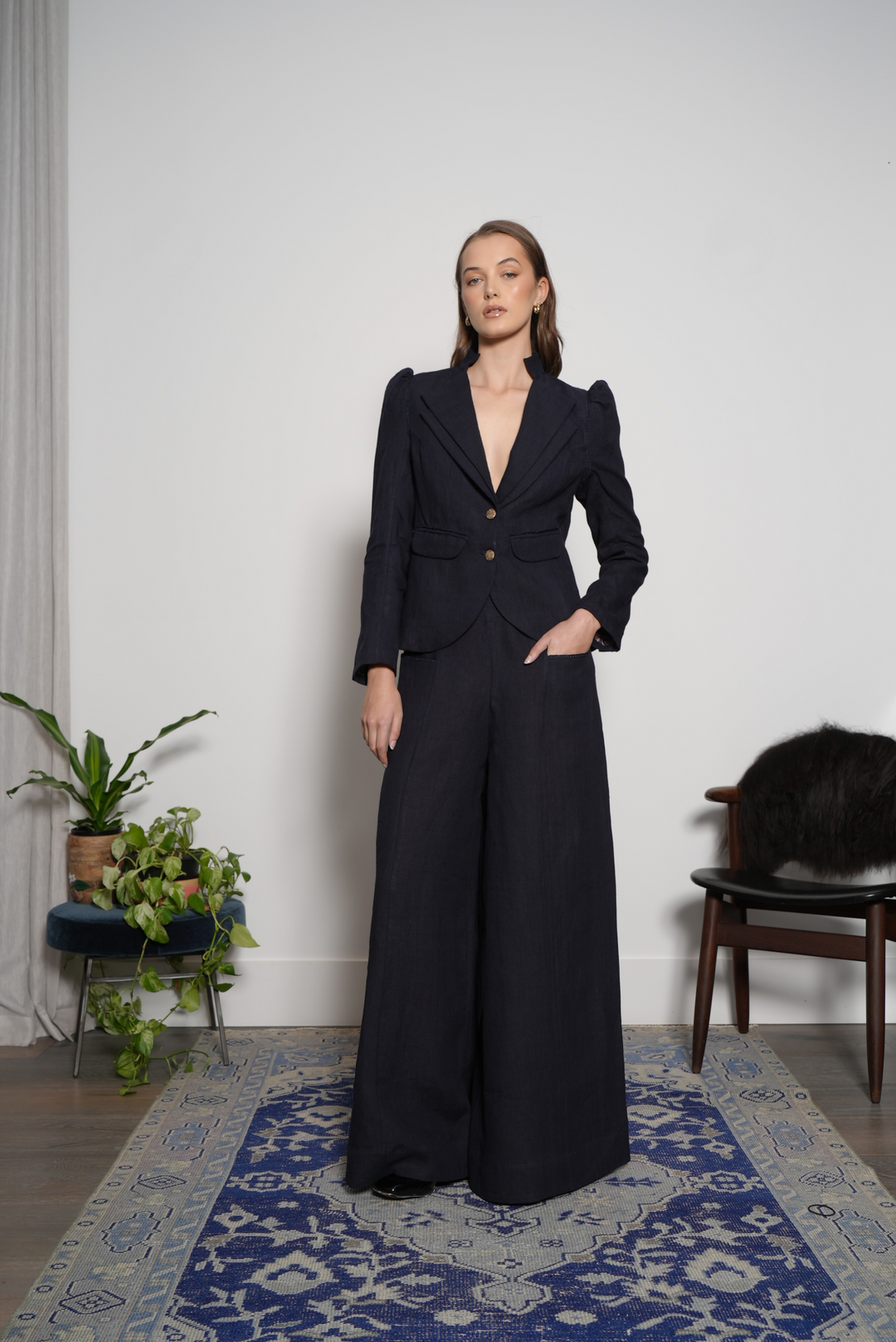 Double Lapel Blazer in Dark Navy