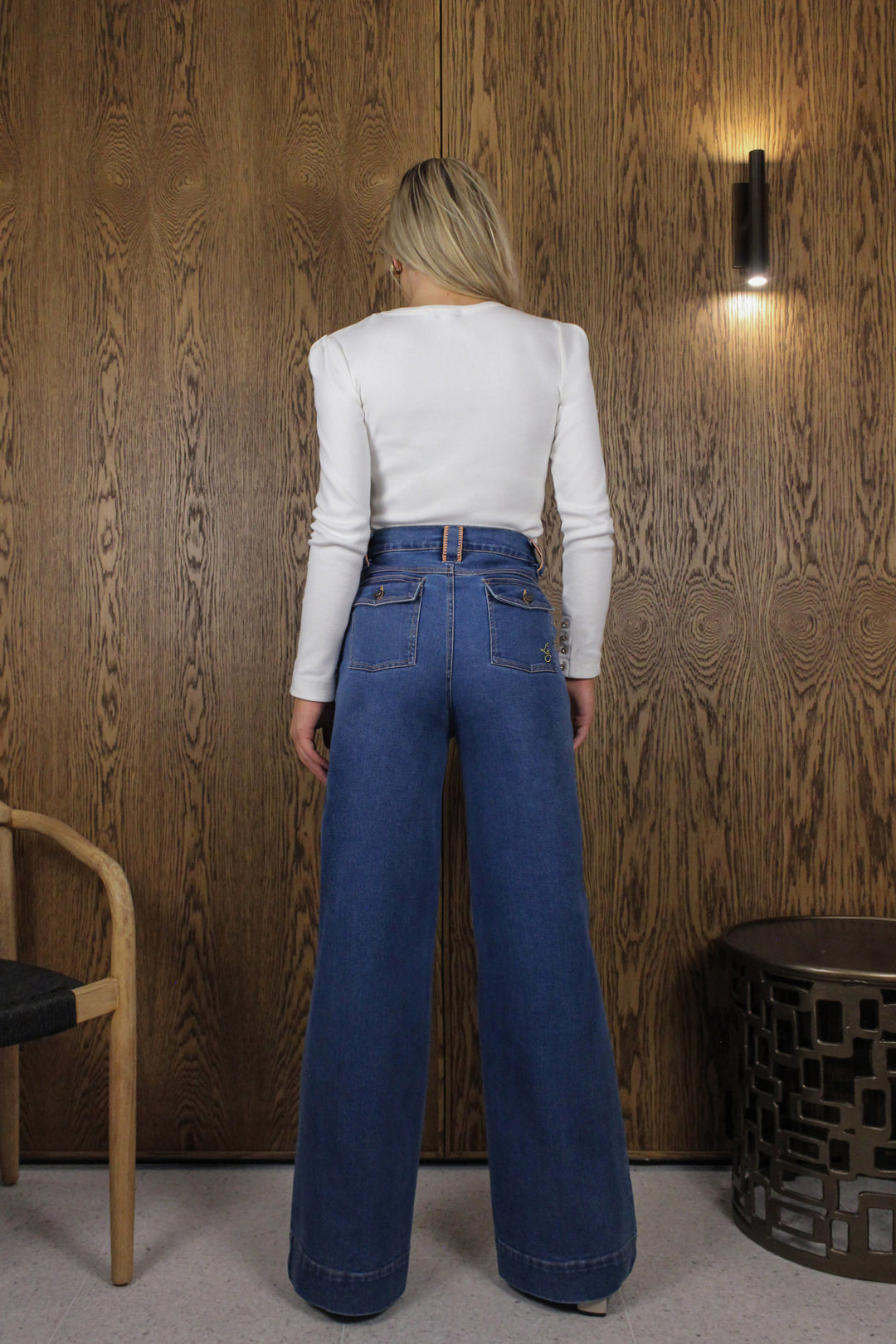 Wide Leg Jean in Mid Wash