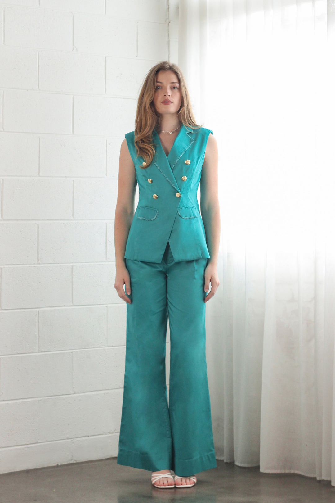 Sleeveless Blazer in Turquoise