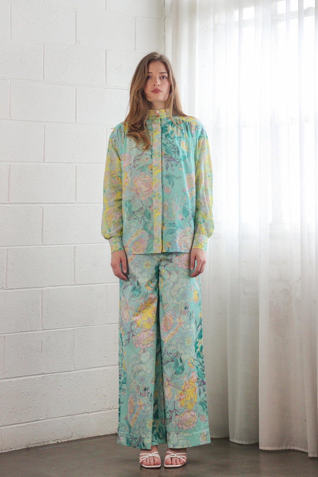 Stand Collar Billow Blouse in Rose Azure