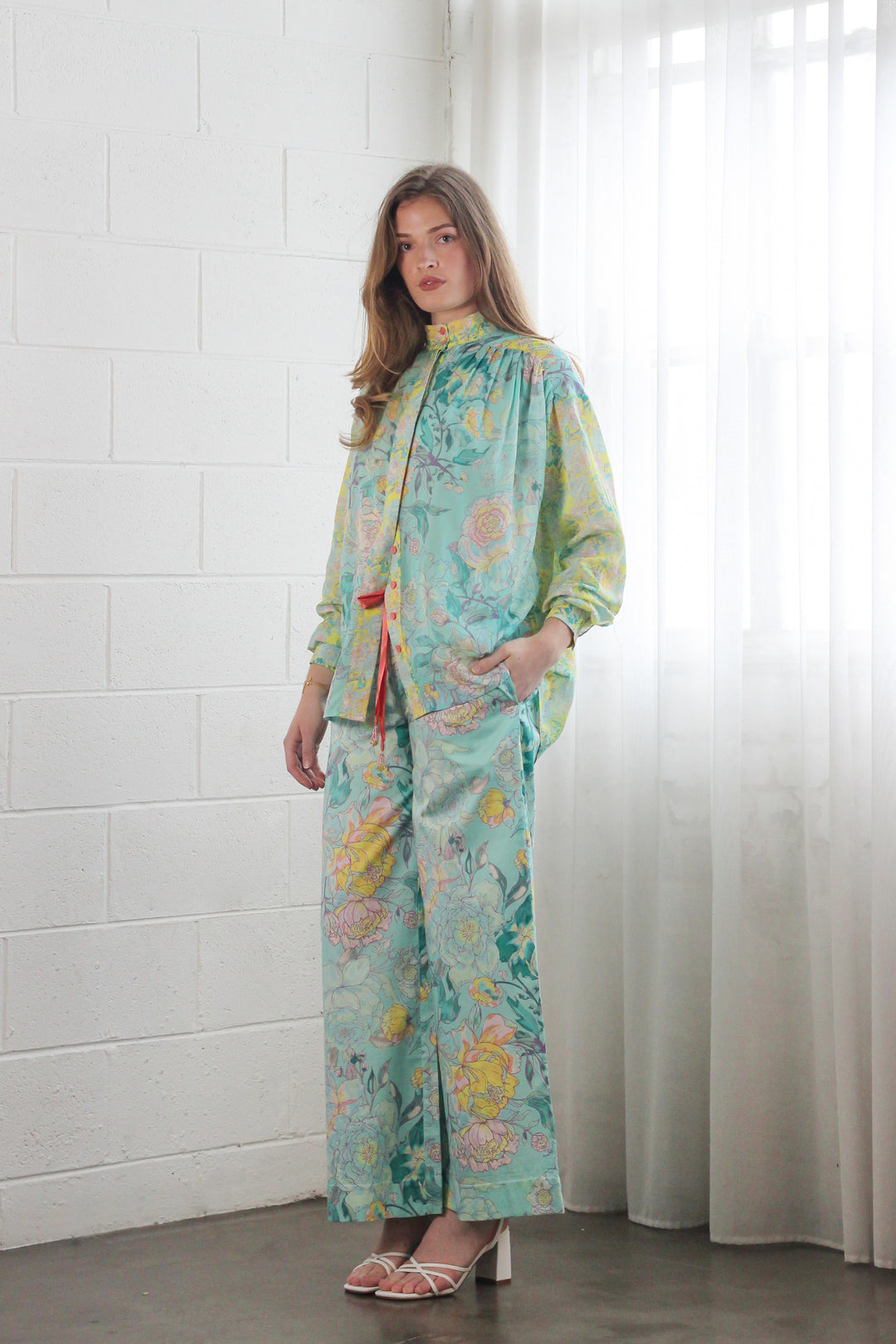 Stand Collar Billow Blouse in Rose Azure