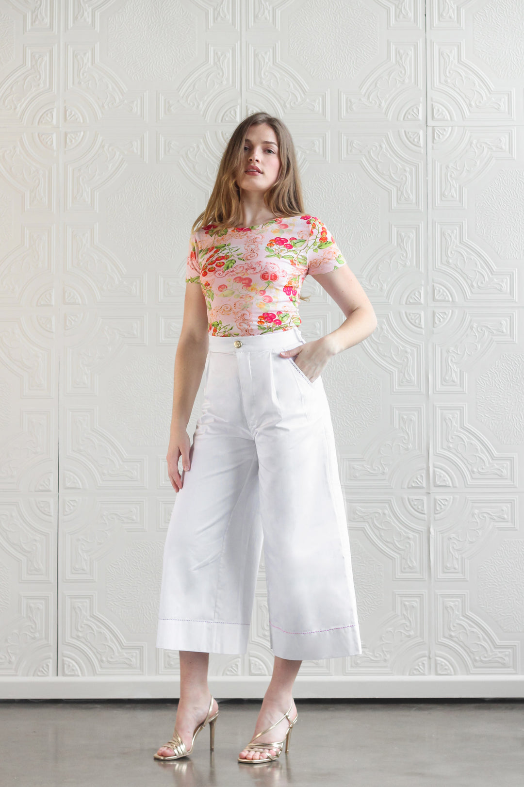 Graphic Tee in Sardinia Tomato Medley